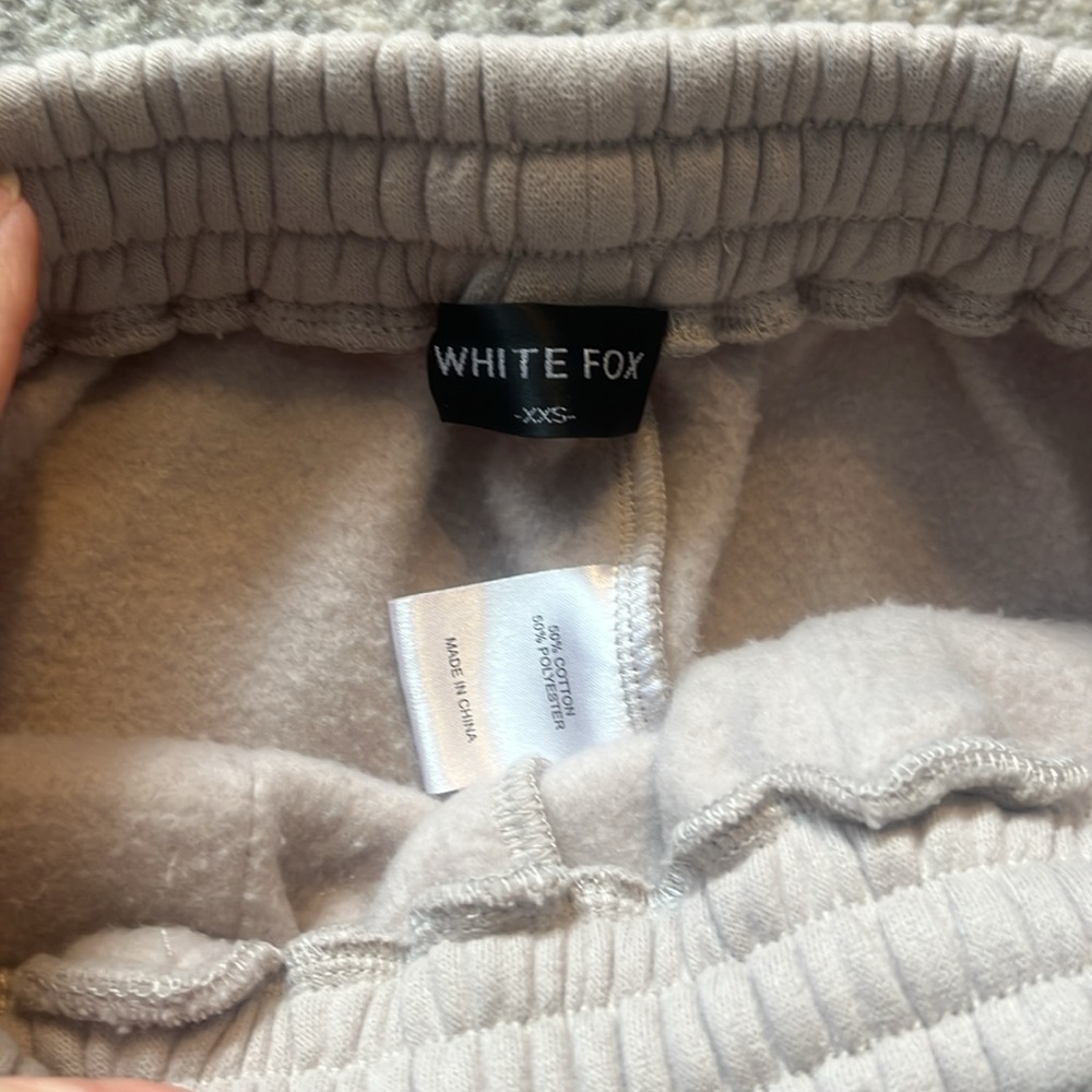EUC White Fox Sweat Suit Set - Picture 6 of 7
